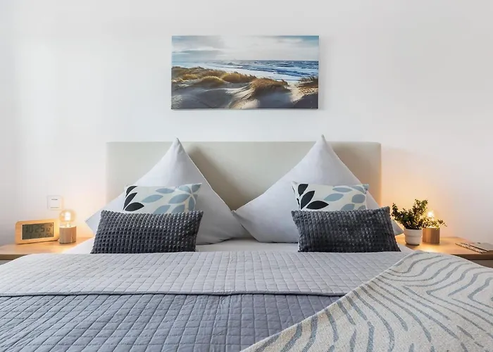 Strandlaeufer Lägenhet *